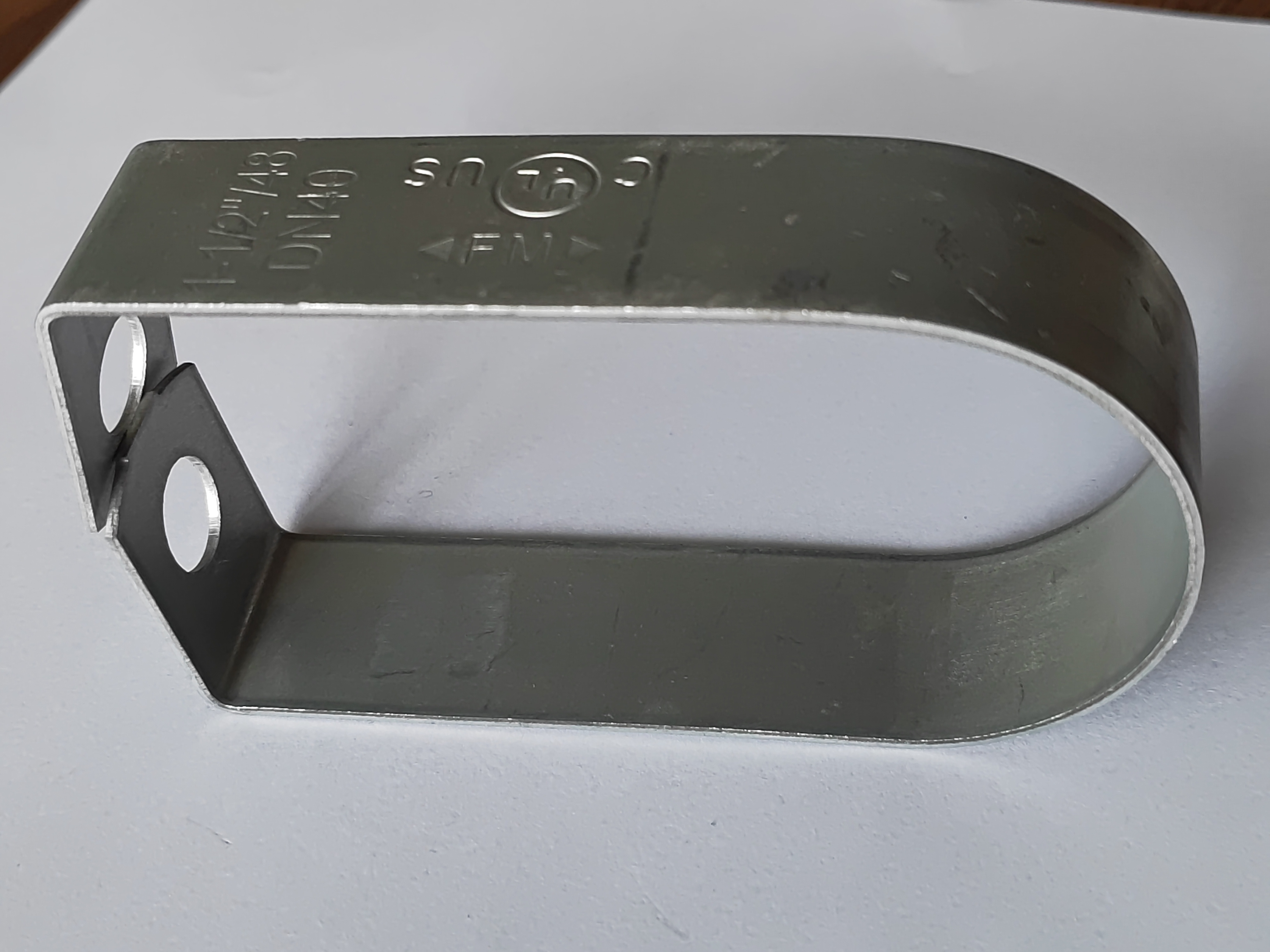 Percha para colgar tuberías de acero 