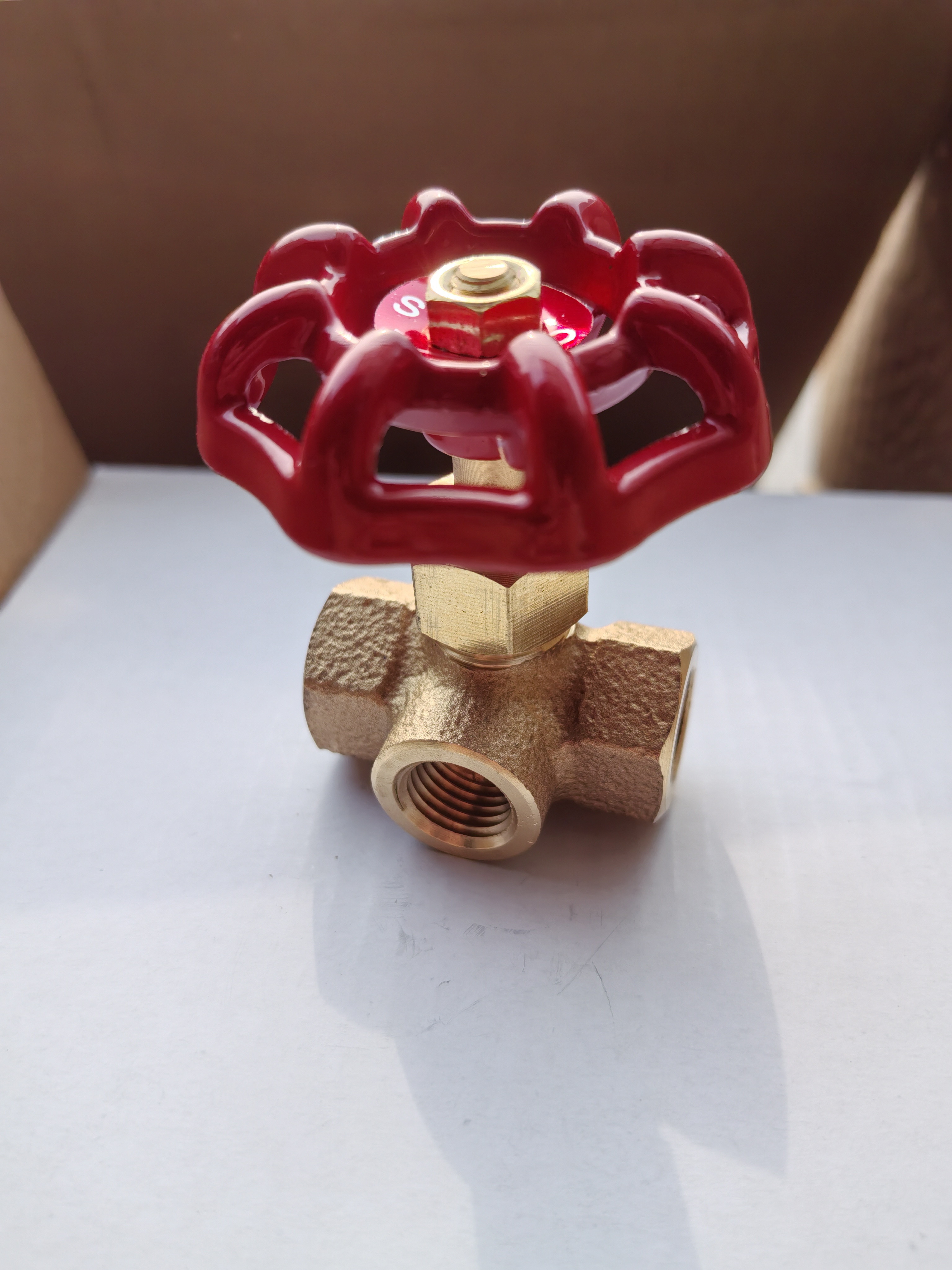 V&aacute;lvula de cierre de 3 v&iacute;as de bronce UL