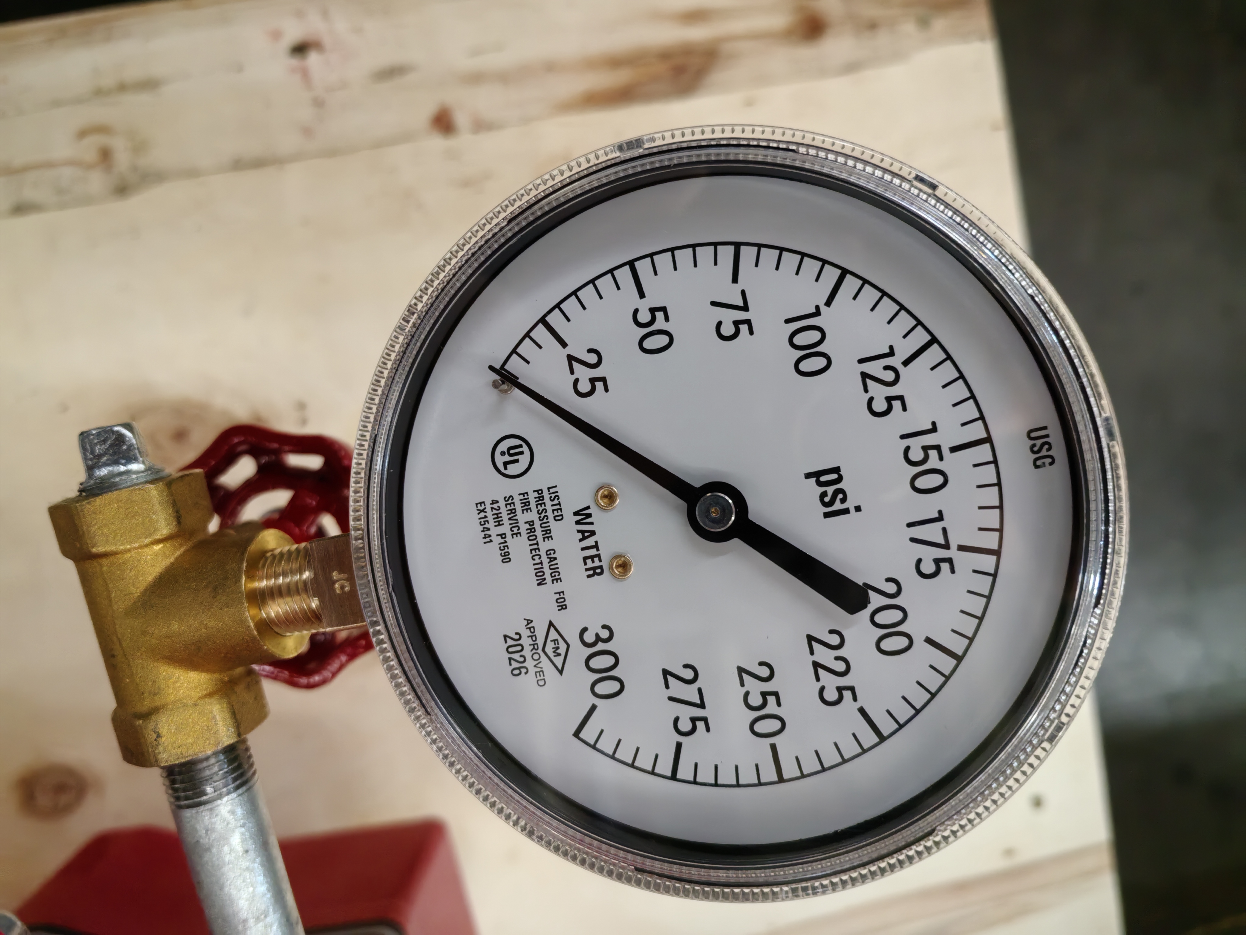 del colector vertical comercial ensamblado en forma de mariposa. 