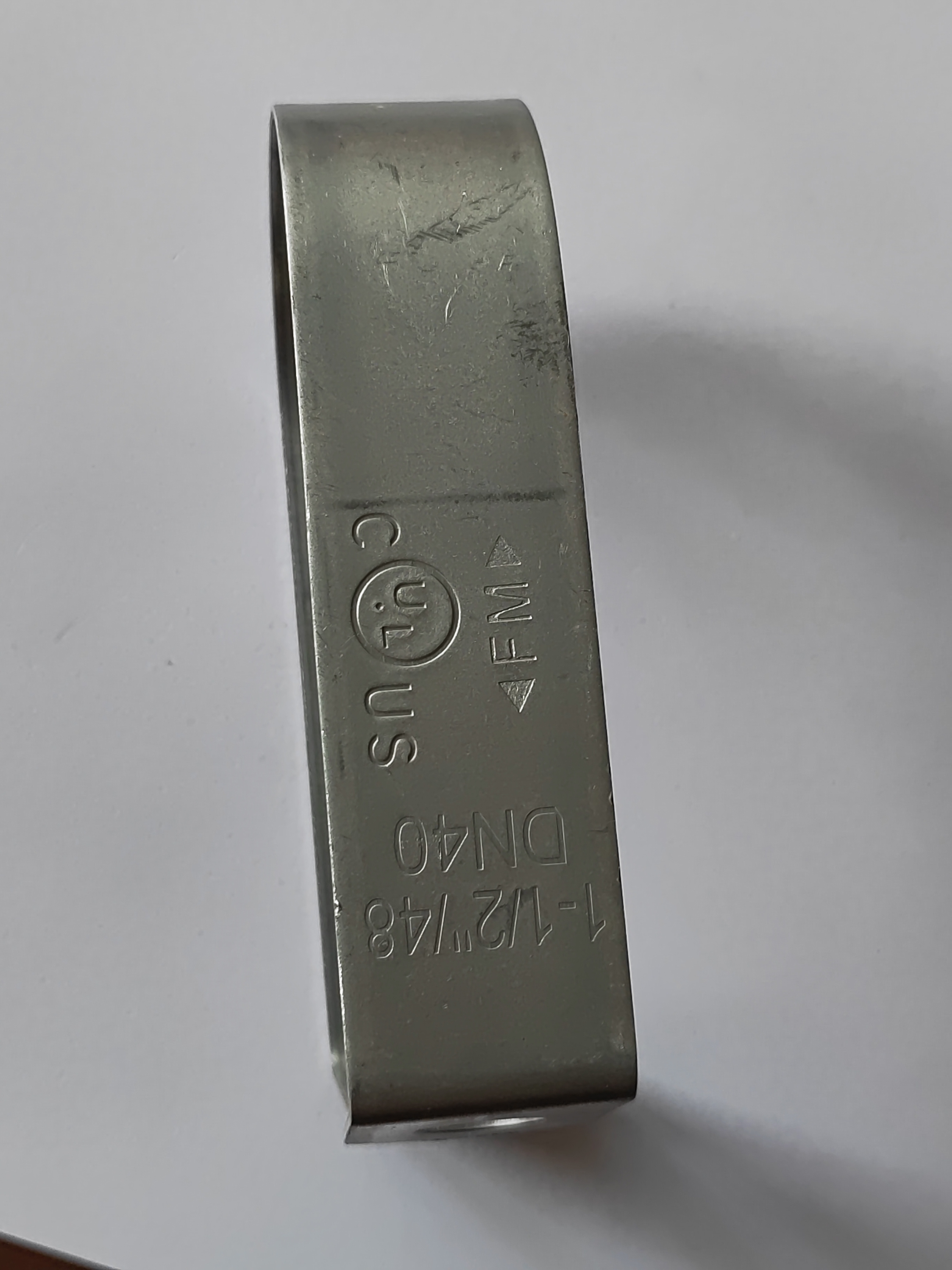 Percha para colgar tuberías de acero 