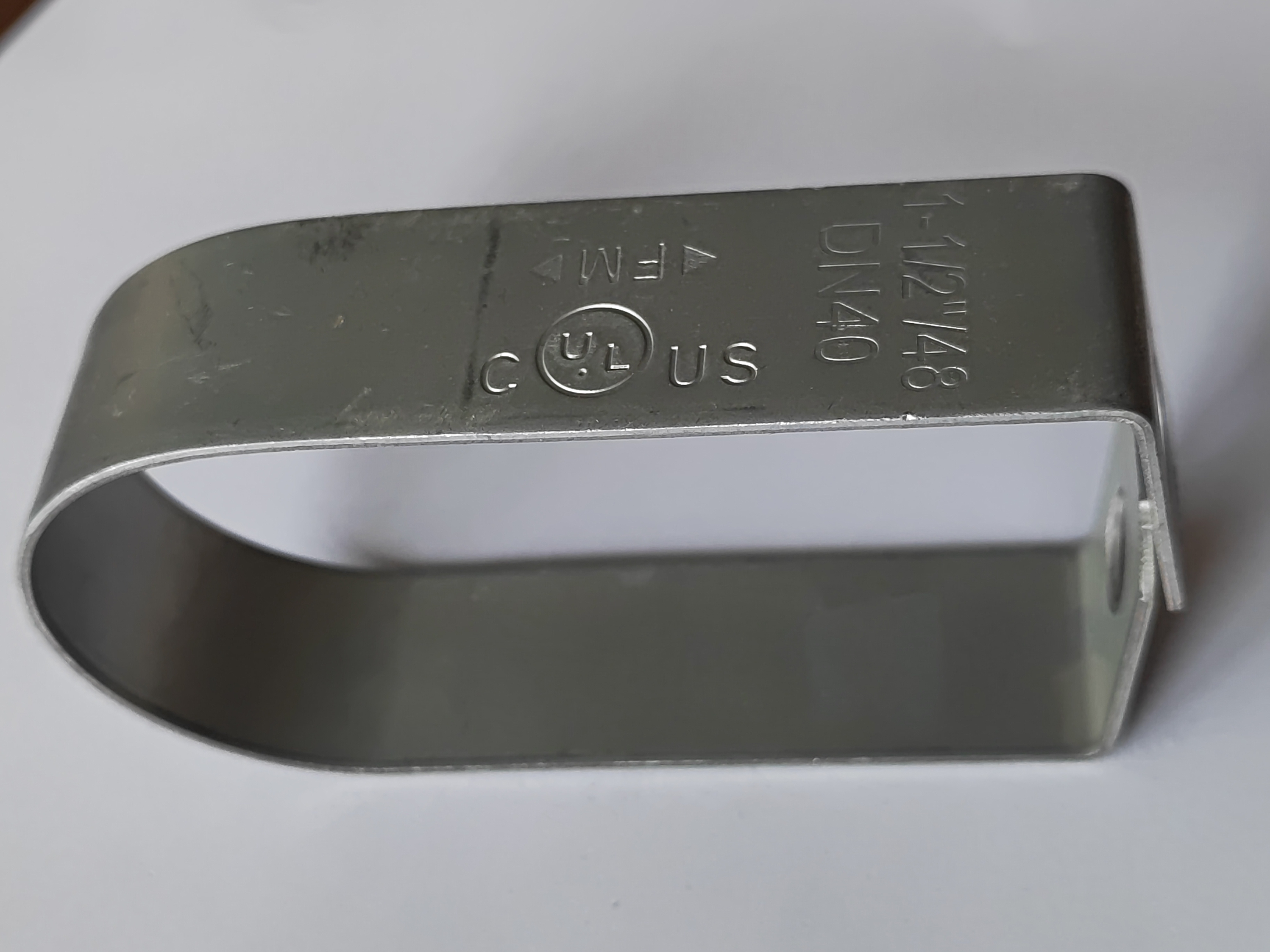 Percha para colgar tuberías de acero 