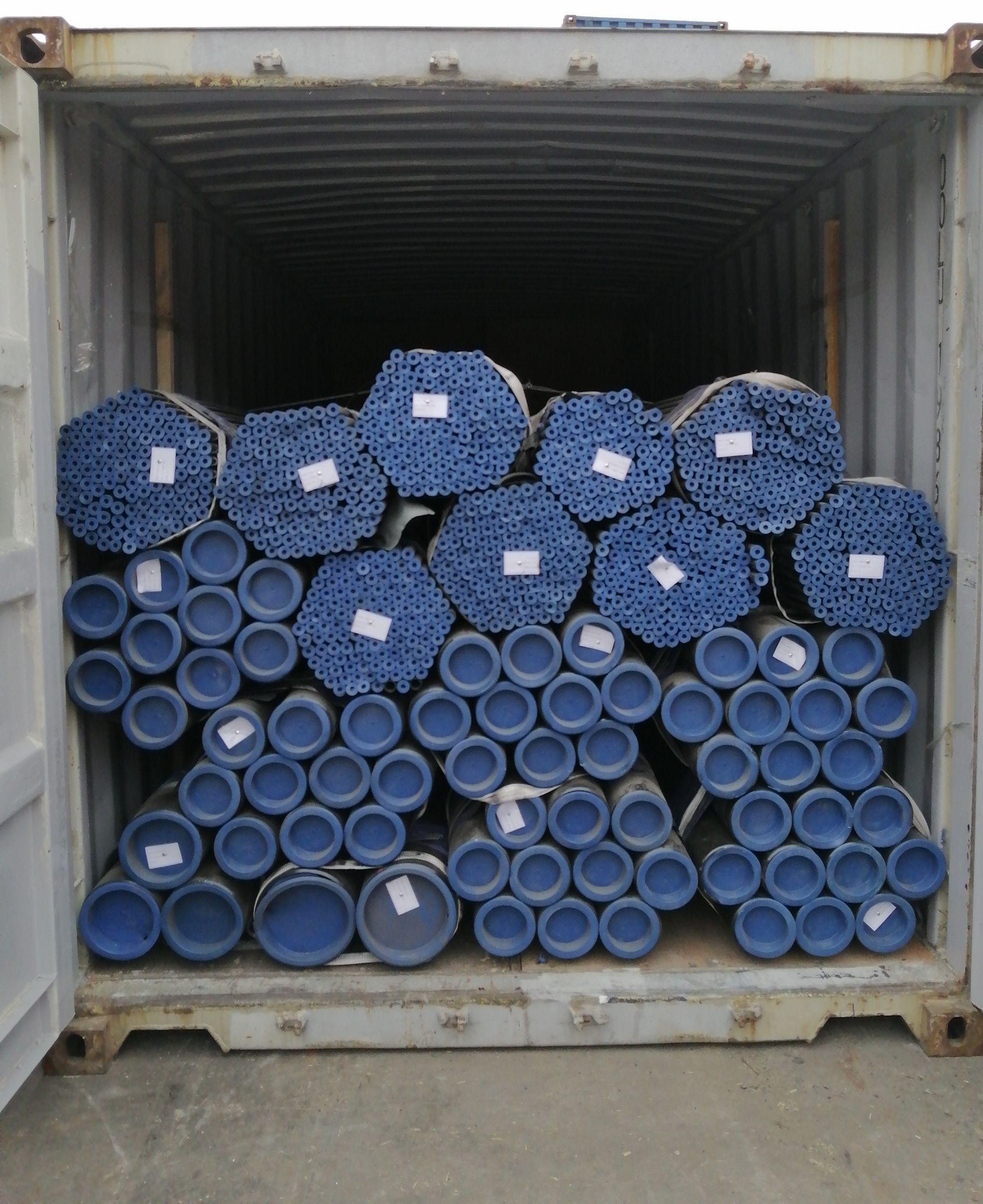 Entrega de tubos de acero al carbono sin soldadura al sur de Asia